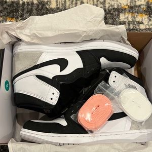 AIR JORDAN 1 RETRO HIGH OG 'STAGE HAZE